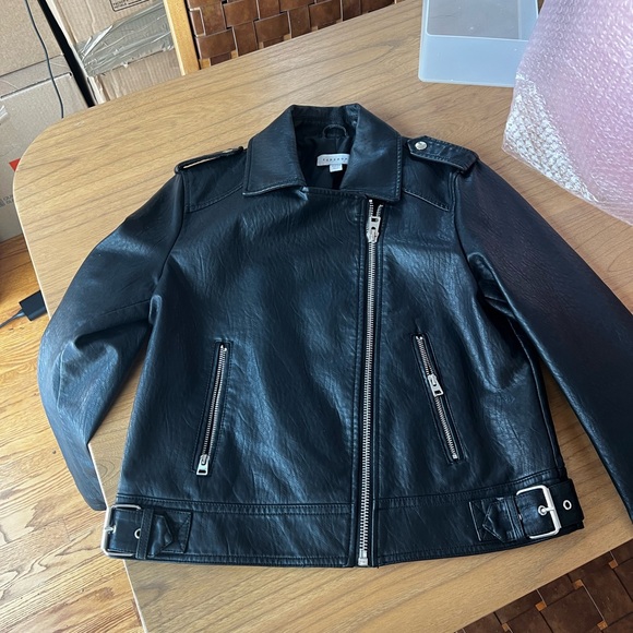 Topshop Black Faux Leather Jacket - Picture 2 of 4